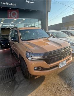 تۆیۆتا لاند کروزەر